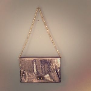 Gold clutch